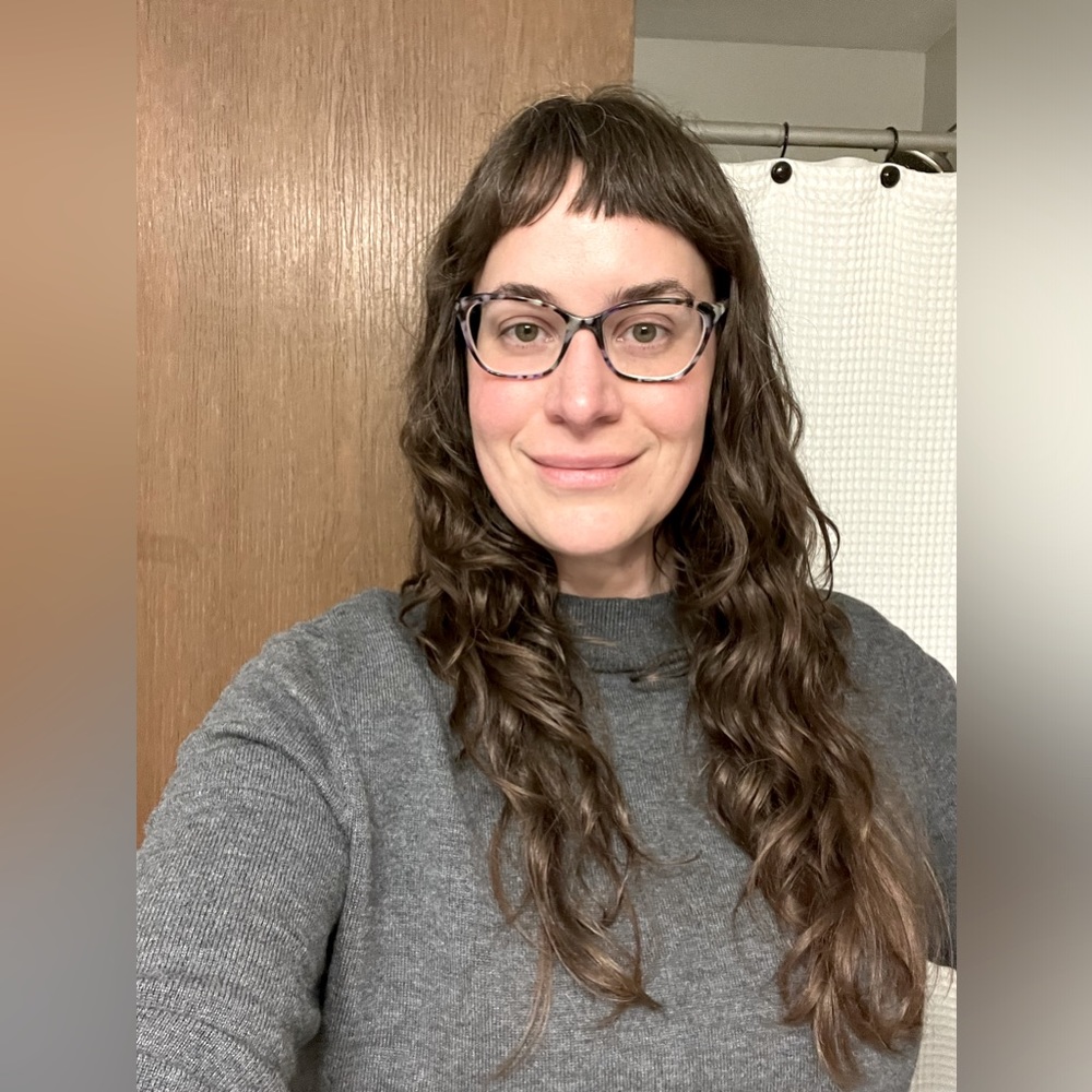 Meet your Posher, April